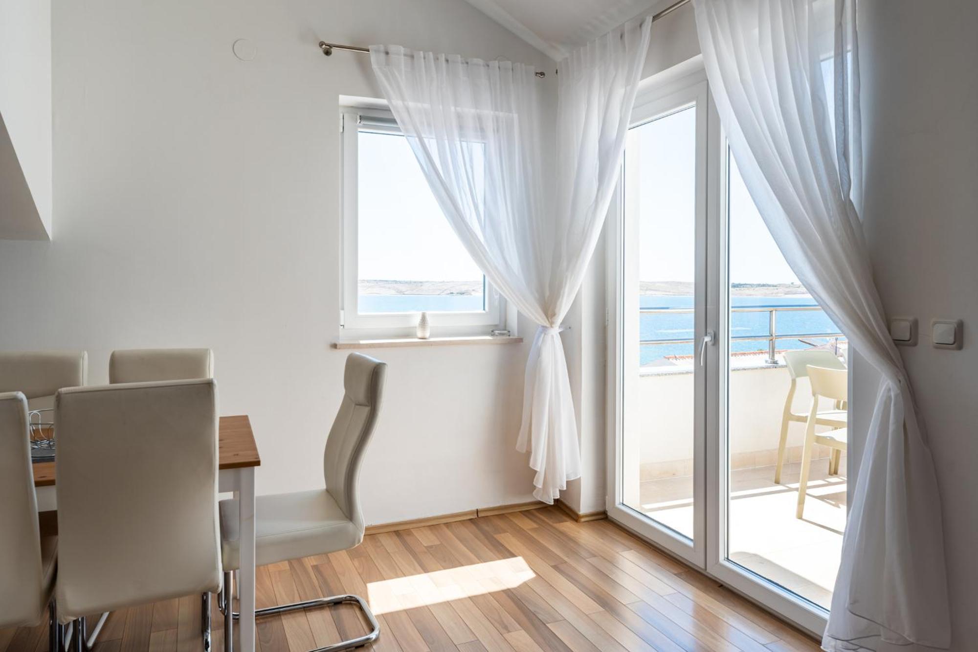 Apartments Barbati โนวาลยา ภายนอก รูปภาพ