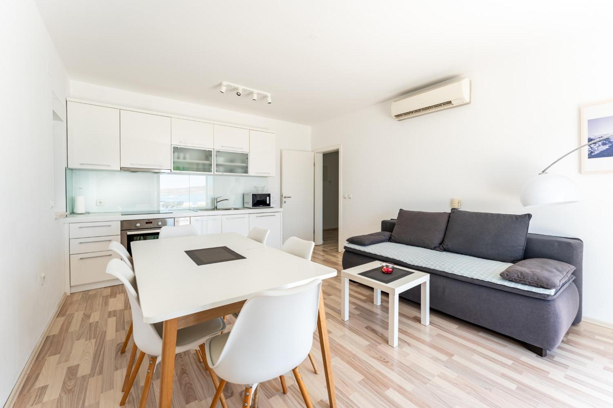 Apartments Barbati โนวาลยา ภายนอก รูปภาพ