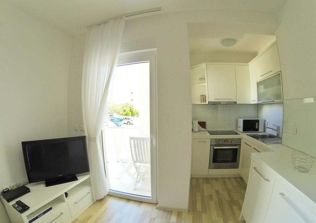 Apartments Barbati โนวาลยา ภายนอก รูปภาพ